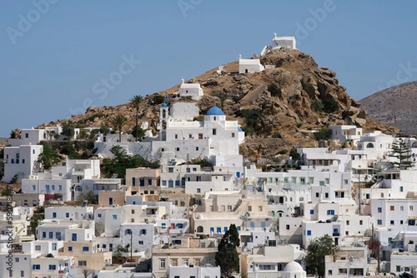 Fototapeta Panoramic view of the picturesque and whitewashed island of Ios Greece