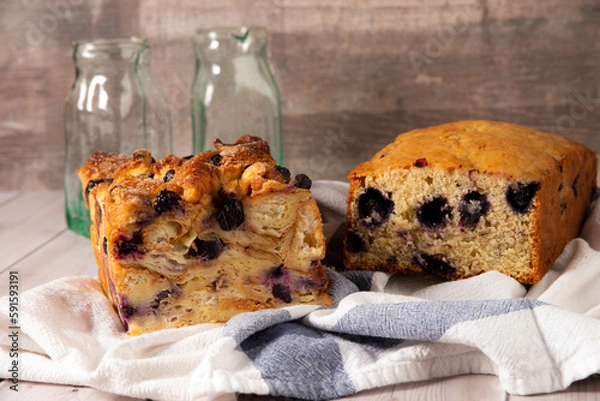 Obraz Sweet bread with blueberries 