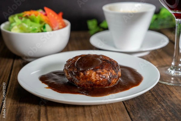 Fototapeta 夕食のハンバーグ 