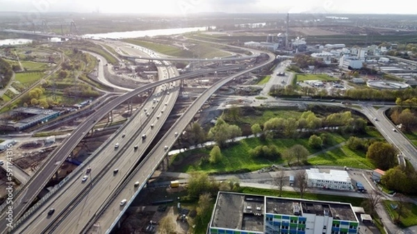 Fototapeta Leverkusen von oben mit Wasserturm