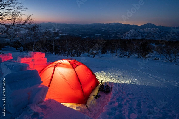 Fototapeta Tent mountain twilight