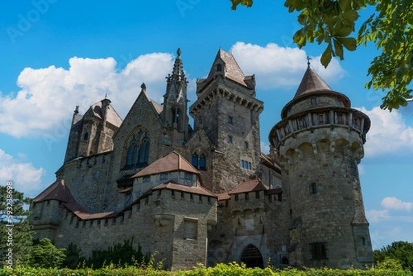 Fototapeta Ancient Kreuzenstein Castle on a sunny morning in Austria