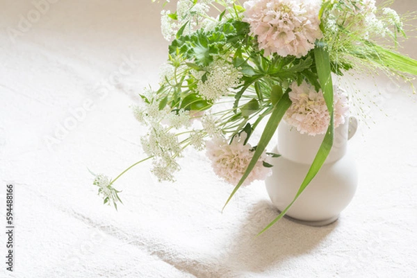 Fototapeta 花束とインテリア