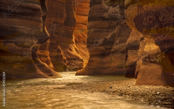 Obraz Kanion rzeki w Wadi Mujib w Jordanii