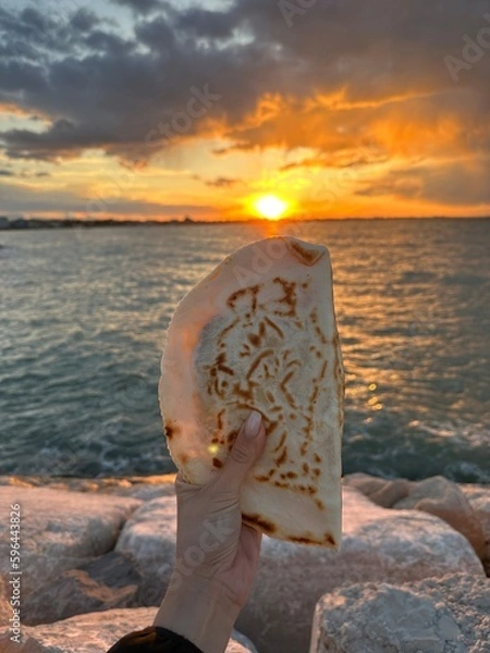 Fototapeta surfer at sunset