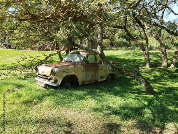 Obraz old abandoned car