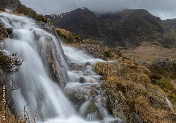 Obraz Waterfall below Y Garn, Snowdonia.