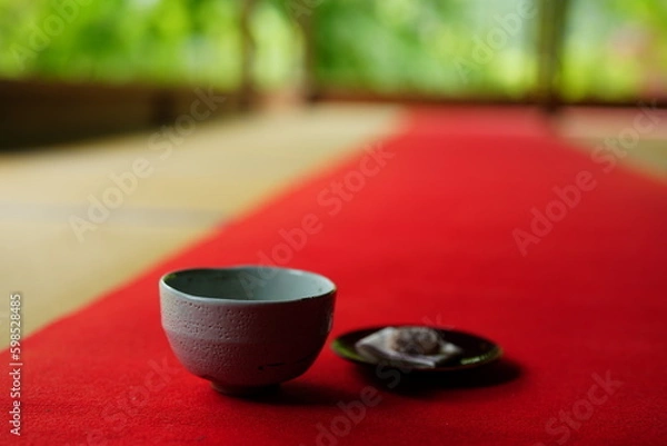 Obraz 抹茶と和菓子、お寺と日本庭園