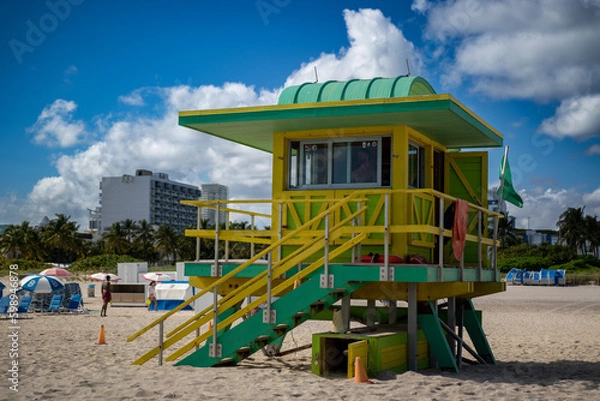 Obraz lifeguard tower on the beach