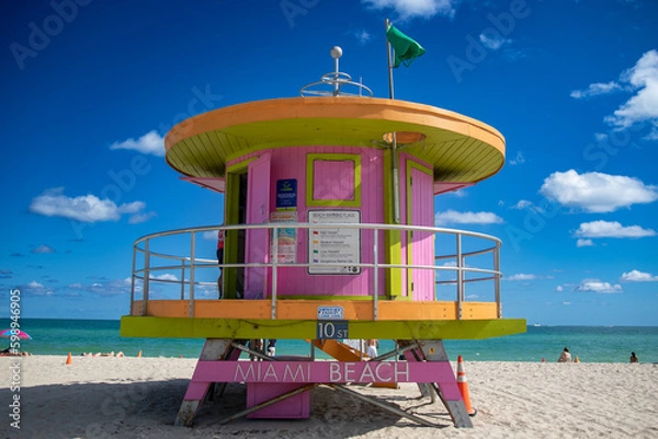 Obraz lifeguard tower on the beach