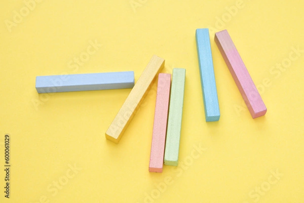 Fototapeta パステル　黄色　画材　カラフル　綺麗