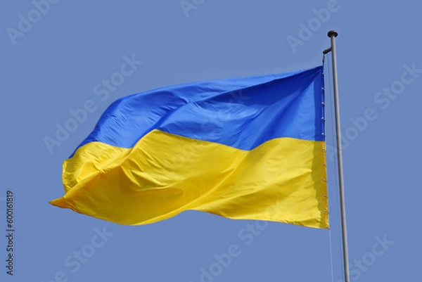 Obraz Ukrainian flag in the blue sky