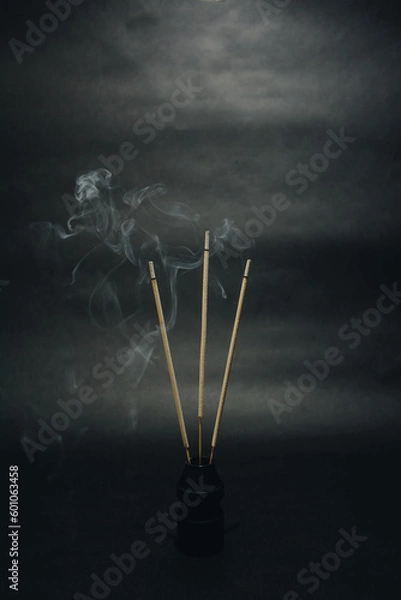 Fototapeta bulb on black dupa bali