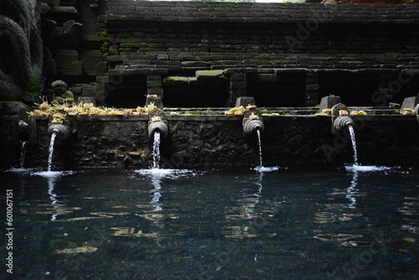 Fototapeta fountain in the city Tirta Empul Bali