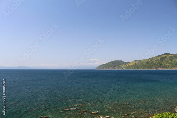 Obraz 伊豆半島の複雑な海岸線と富士山