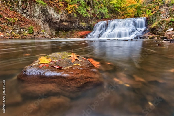 Obraz Wadsworth Falls during Autumn