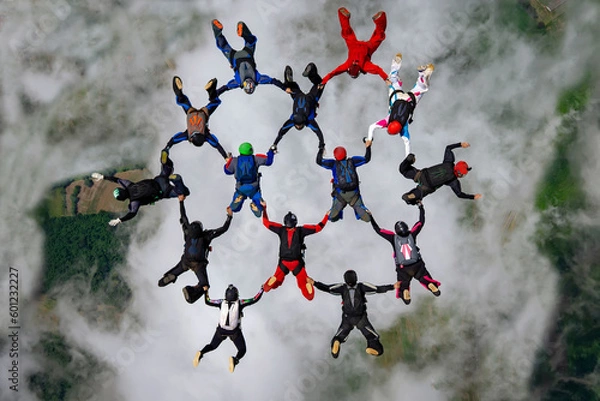 Obraz Skydiver beautiful teamwork formation