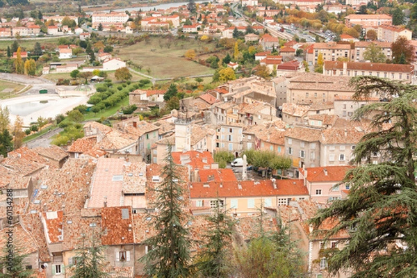 Fototapeta Sisteron, vue sur la vieille ville depuis la Citadelle