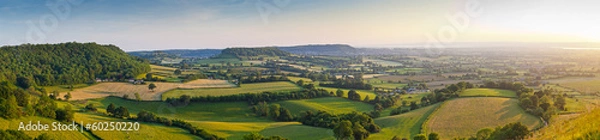 Fototapeta Idylliczne wiejskie tereny uprawne, Cotswolds w Wielkiej Brytanii