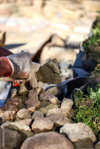 Obraz Hands of an old master mason