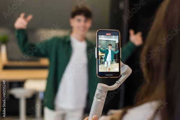 Obraz A person recording blogger influencer