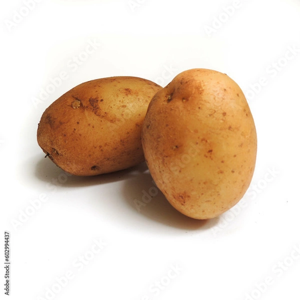 Fototapeta Whole potatoes isolated in a white backgound