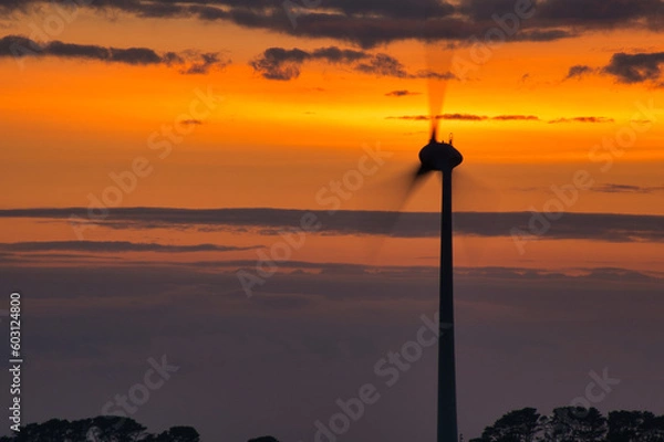 Obraz éoliennes au couché de soleil