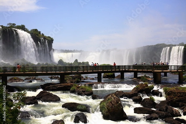 Obraz Iguassu (iguazu; iguaçu) upada - duże wodospady