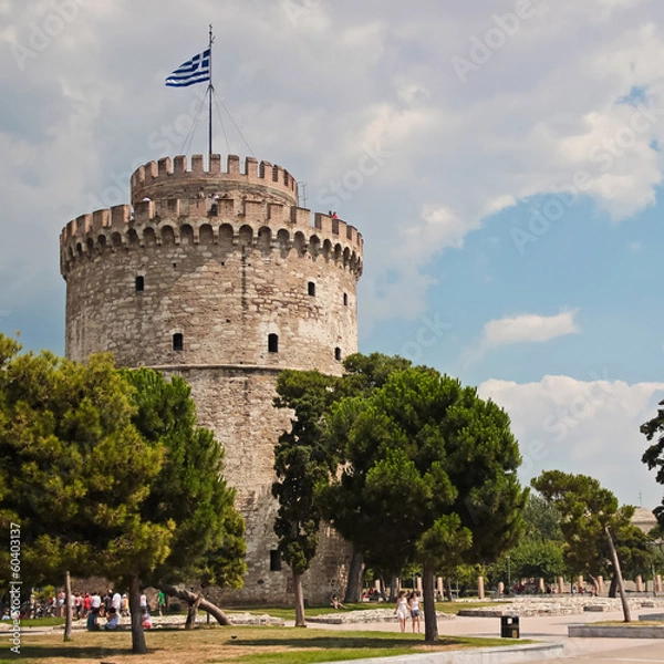 Fototapeta White tower in Thessaloniki. Most recognizable landmark in town