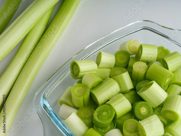 Fototapeta freshly chopped leek