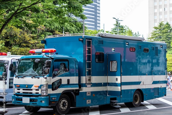 Obraz 機動隊災害活動用拠点車