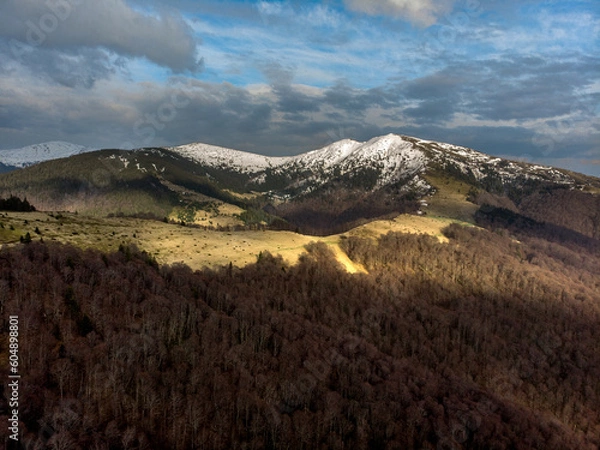 Fototapeta Menchul valley
