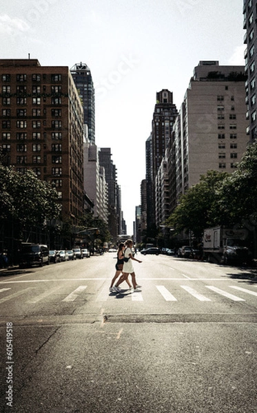 Obraz Strolls Inbetween Giants 