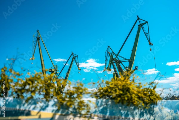 Fototapeta shipyard cranes
