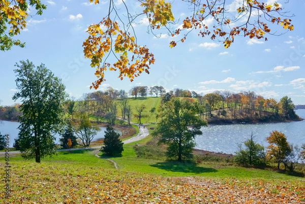 Fototapeta Autumn scenery of World’s End Hingham MA USA