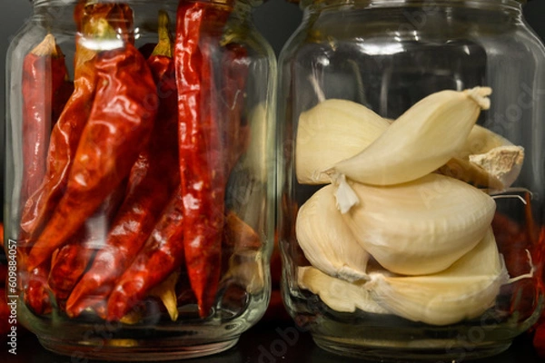 Obraz ニンニクと赤唐辛子
