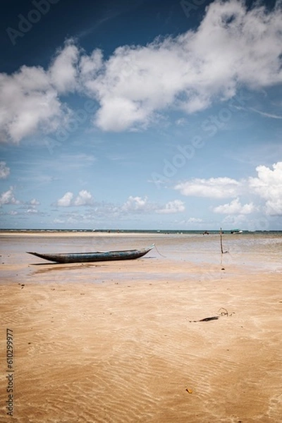 Fototapeta Boot an Strand während Ebbe