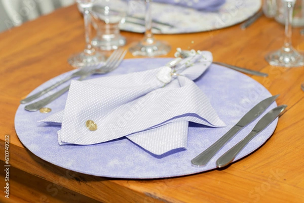 Obraz Prato decorado de forma artesanal com garfos e facas de prata