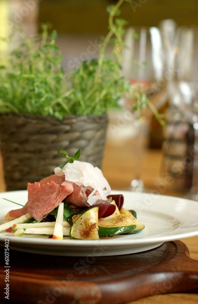 Obraz wołowina z cukinią