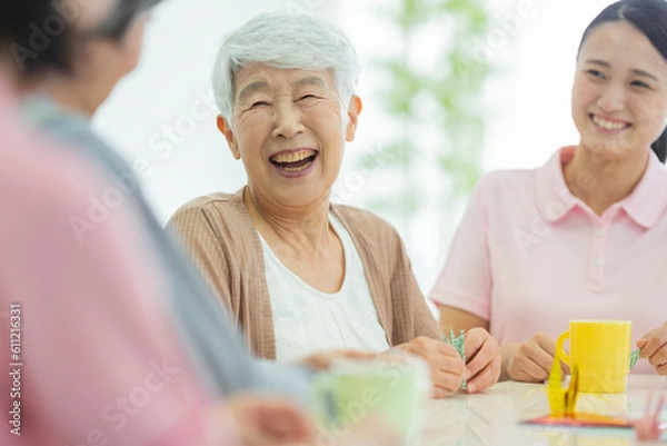 Obraz シニア女性と介護士