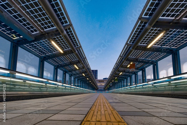 Obraz 小倉駅北口歩道橋の夕暮れの景観　福岡県