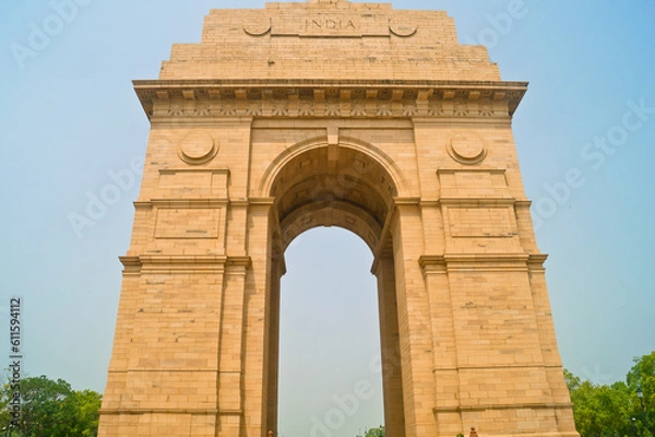 Fototapeta India Gate, New Delhi, May, 2023: It is a triumphal arch architectural style war memorial designed by Sir Edwin Lutyens to 82,000 soldiers of the Indian Army who died in the First World War.