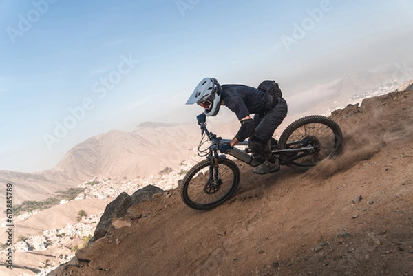 Fototapeta cyclist practicing mountain biking, enduro.