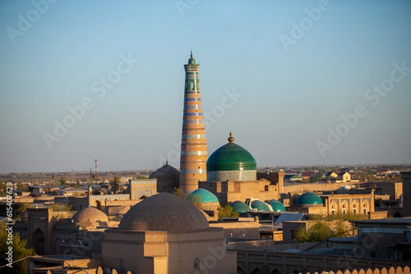 Fototapeta an evening sunshine on castle