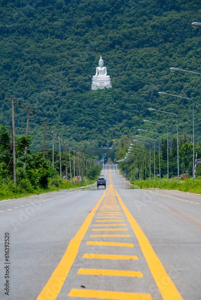 Obraz buddha statue in the mountain