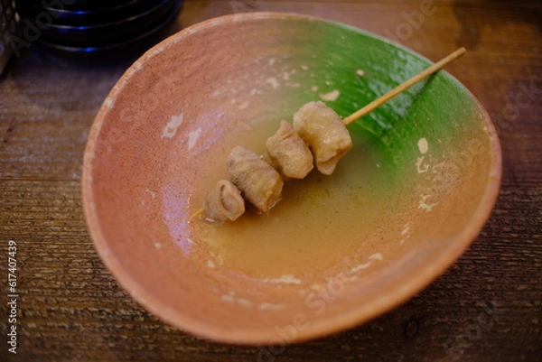 Obraz 博多名物　牛もつ串煮込み