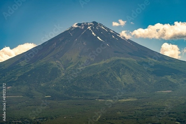 Fototapeta Mount Fuji in Japan with very little snow