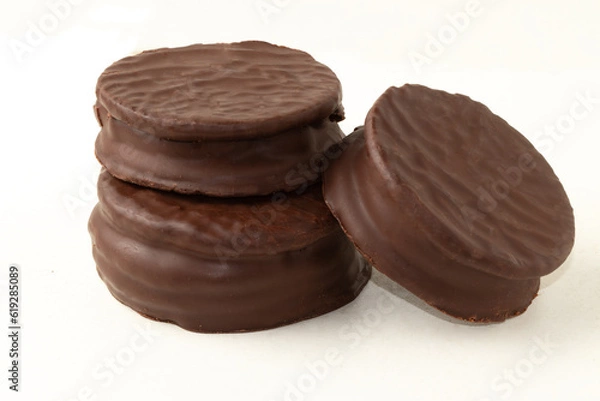 Obraz Alfajors isolated on white background.