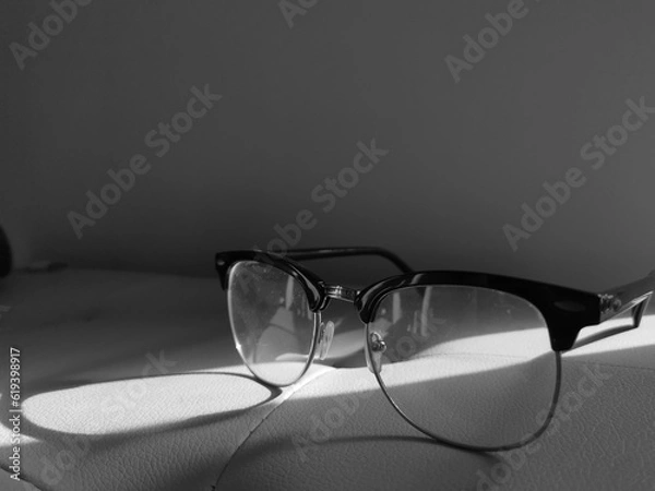 Obraz glasses on a table