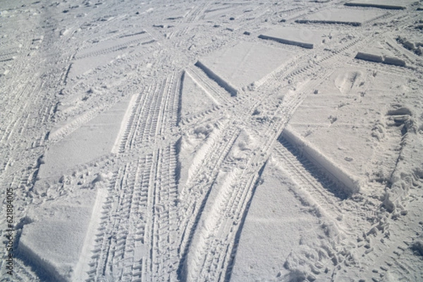 Fototapeta 雪の轍